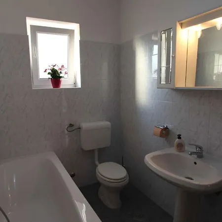 Apartment In - Insel Krk 53801 Malinska